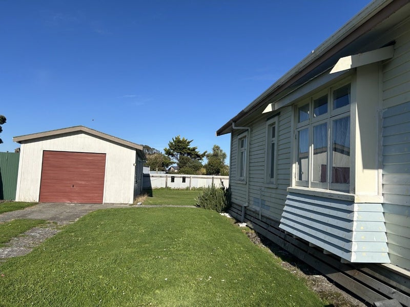 6 Rigg Street, Blaketown, Greymouth - Carousel 1