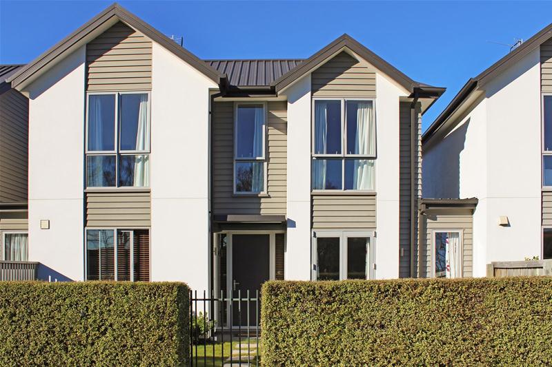 7 Yew Tree Lane, Hillmorton, Christchurch - Carousel 1