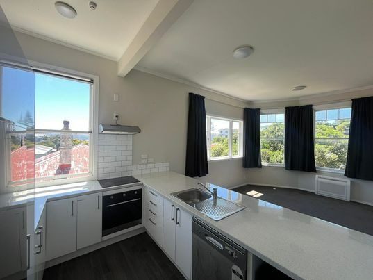 182 Hanson Street, Newtown, Wellington - Carousel 2