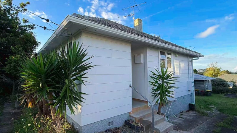 16 Morrie Laing Avenue, Mount Roskill, Auckland - Carousel 1