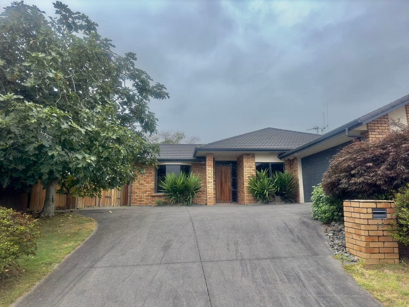 16 Hawkridge Rise, Huntington, Hamilton - Carousel 1