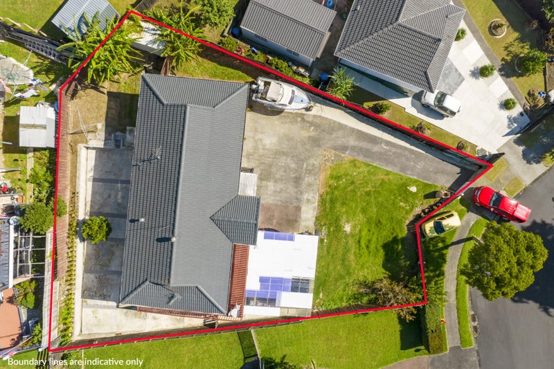 11 Melia Grove, Goodwood Heights, Auckland - Carousel 2