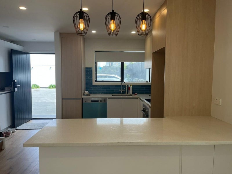 2/28 Croydon Road, New Lynn, Auckland - Carousel 2