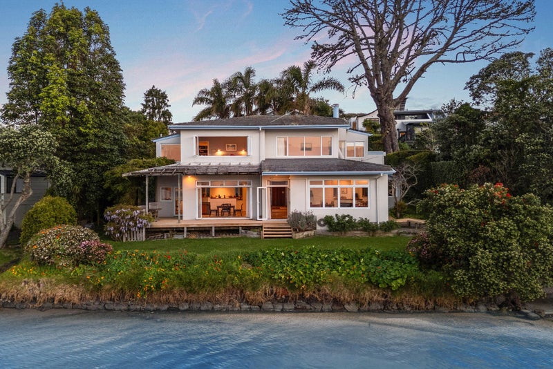 2/67 Beresford Street, Bayswater, Auckland - Carousel 1