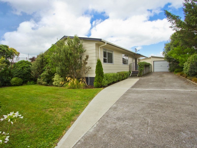68 Cypress Drive, Maungaraki, Lower Hutt - Carousel 17