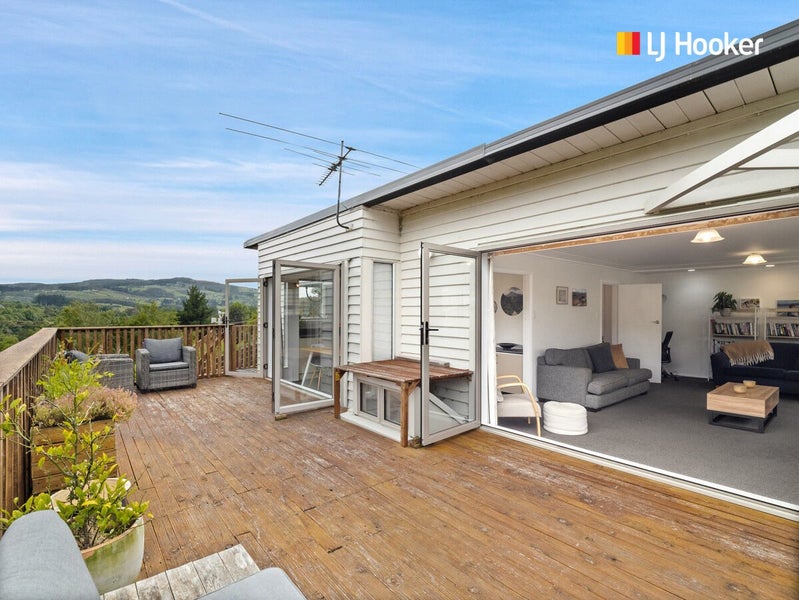 11 Upland Street, Helensburgh, Dunedin - Carousel 1