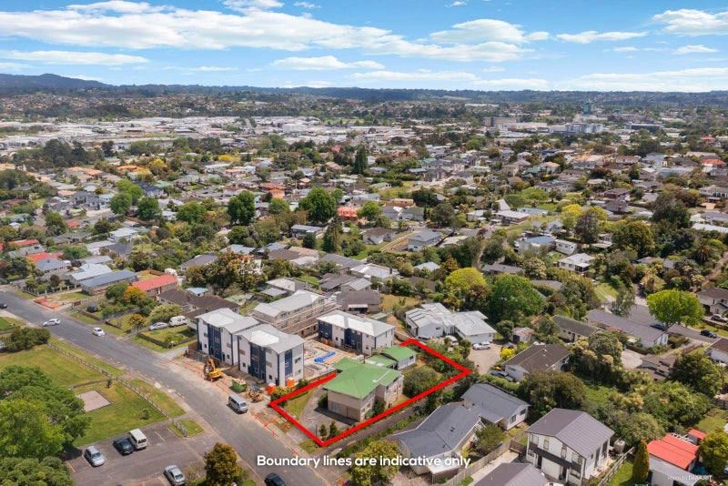 44 Kaikoura Street, Henderson, Auckland - Carousel 2