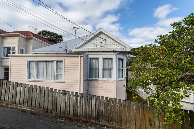 3 Zohrab Street, Hataitai, Wellington - Carousel 1