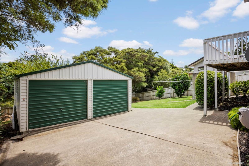 53 Brian Crescent, Stanmore Bay, Whangaparaoa - Carousel 2