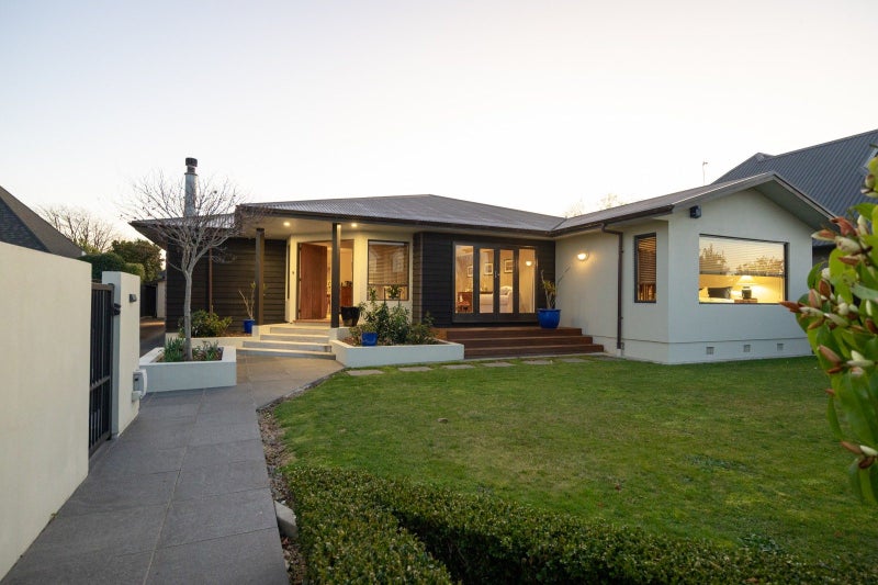 42 Lincoln Terrace, Hokowhitu, Palmerston North - Carousel 16