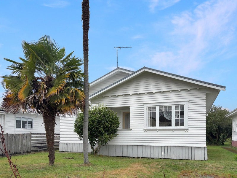 17 Miriama Street, Taumarunui - Carousel 1