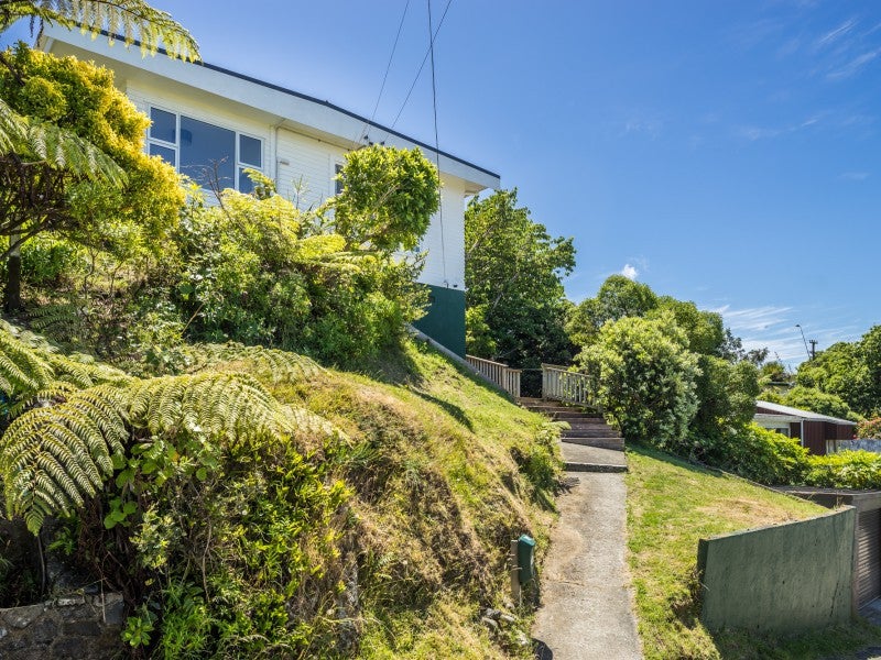 55 London Road, Korokoro, Lower Hutt - Carousel 20
