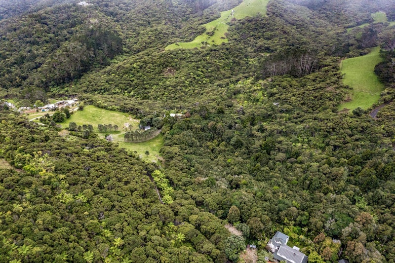 90 Lone Kauri Road, Karekare, Auckland - Carousel 24