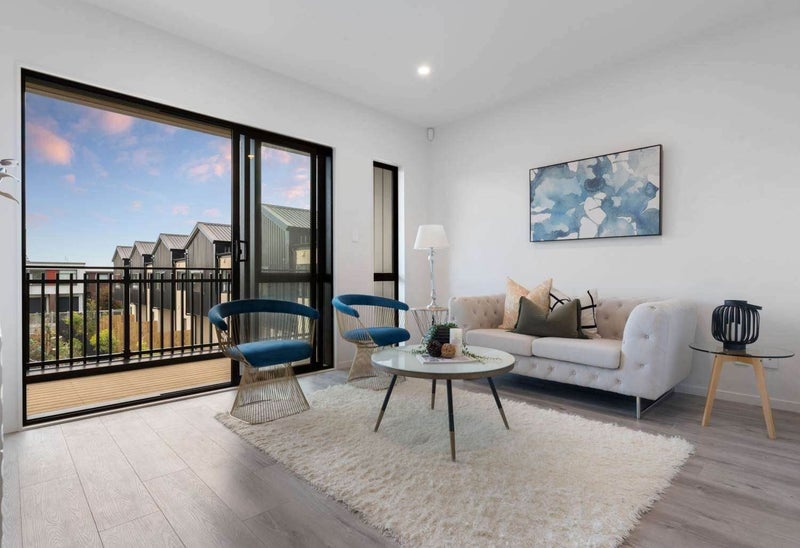 9 Pungarehu Loop, Mount Wellington, Auckland - Carousel 2