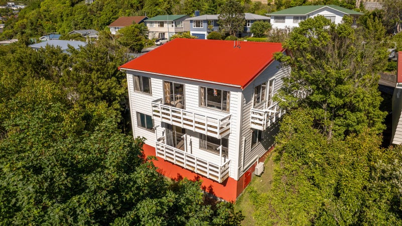 12 Fairburn Grove, Johnsonville, Wellington - Carousel 2