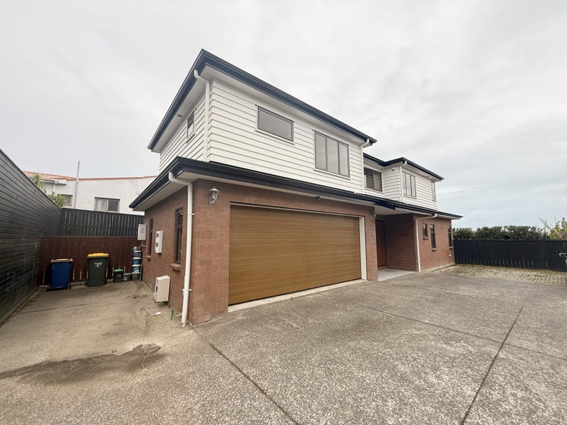 791C East Coast Road, Northcross, Auckland - Carousel 1