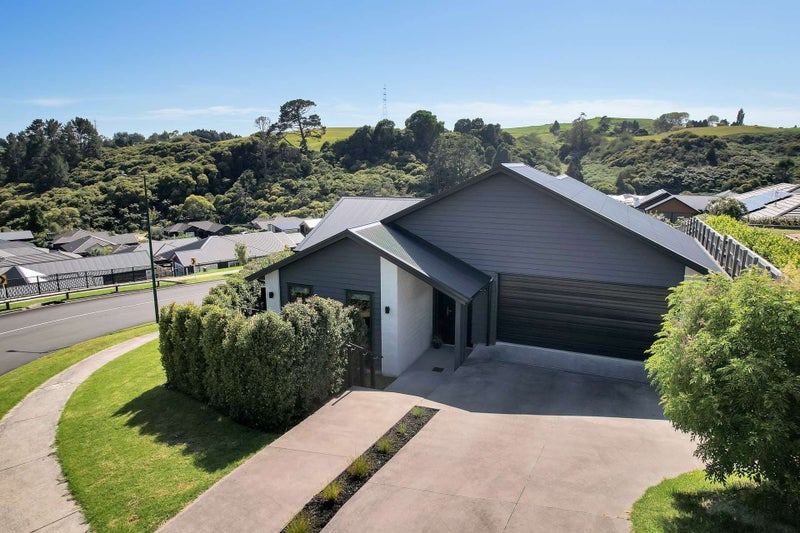 90 Adler Drive, Ohauiti, Tauranga - Carousel 2