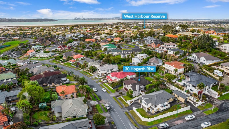 30 Hogarth Rise, West Harbour, Auckland - Carousel 26