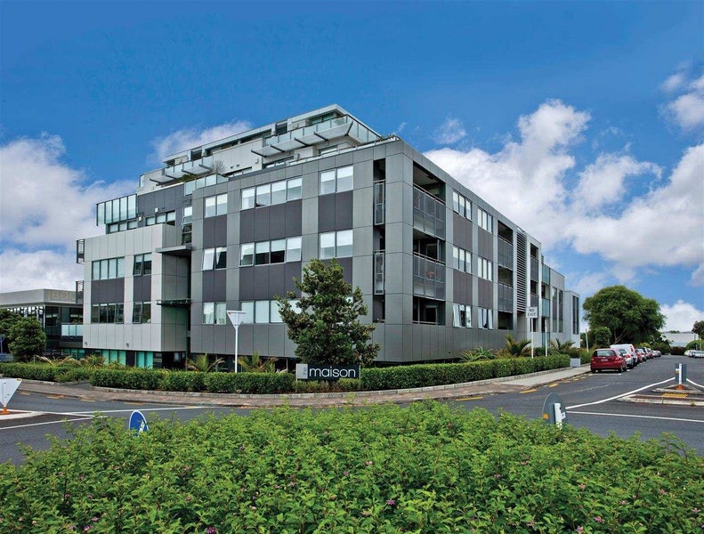 302/16 Huron Street, Takapuna, Auckland - Carousel 1