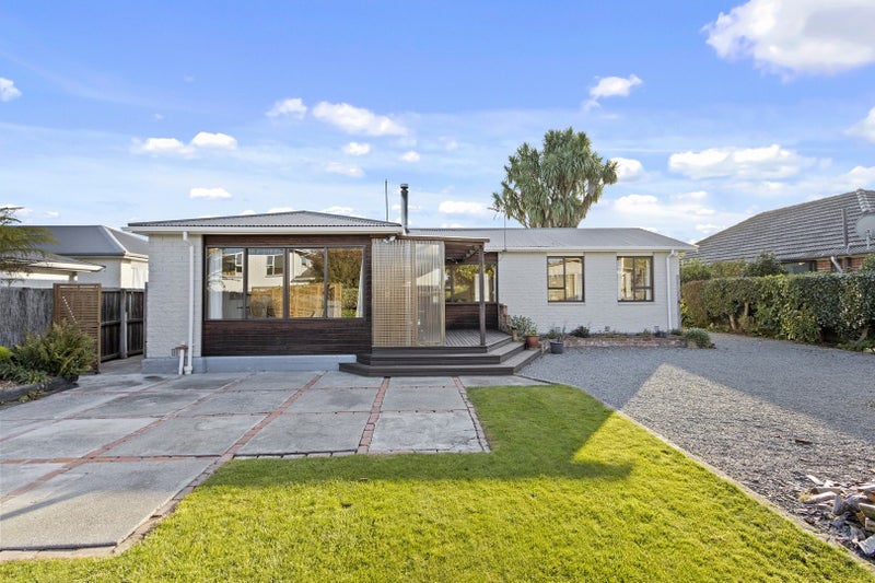 37 Middlepark Road, Sockburn, Christchurch - Carousel 1