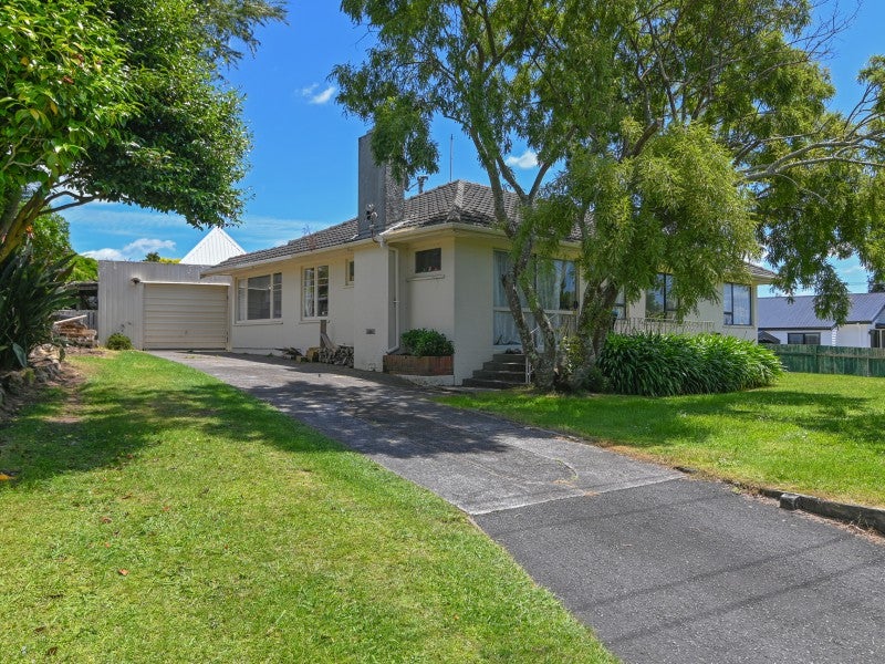 9 Fairley Road, Lynmore, Rotorua - Carousel 1