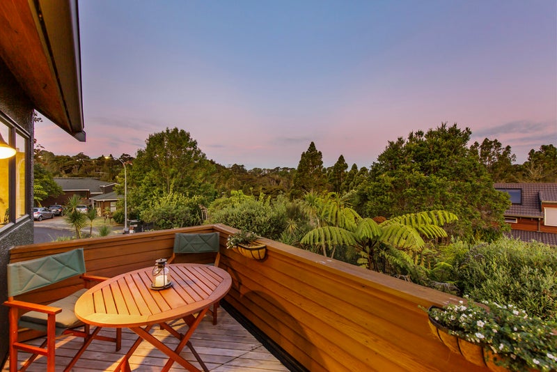 27 Homewood Place, Chatswood, Auckland - Carousel 2