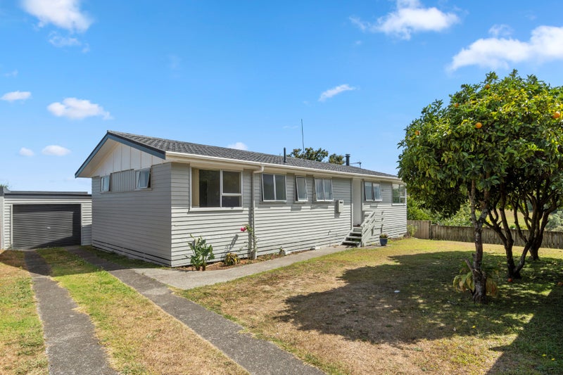 15 Nicolas Place, Judea, Tauranga - Carousel 1