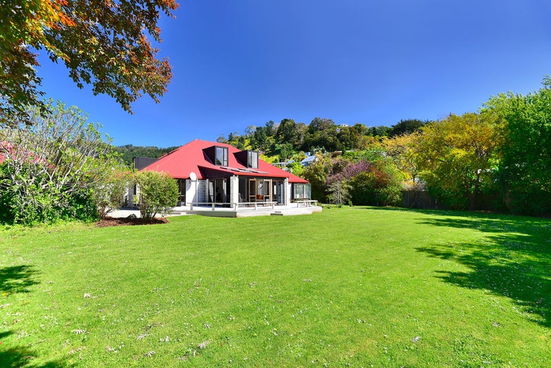 4 April Place, Hillsborough, Christchurch - Carousel 1