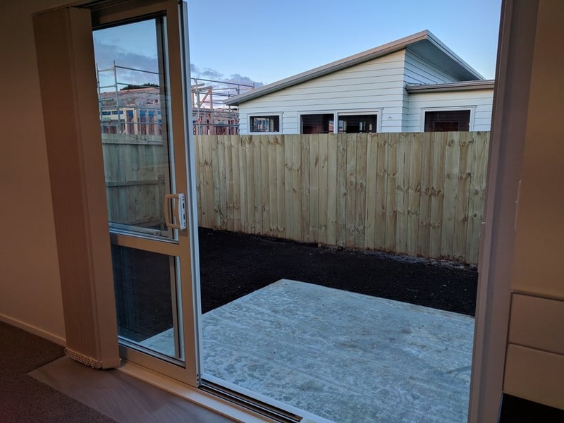 6 Fay Close, Wiri, Auckland - Carousel 6