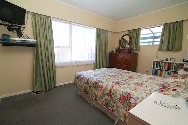 15 Chestnut Grove, Maungaraki, Lower Hutt - Carousel 20