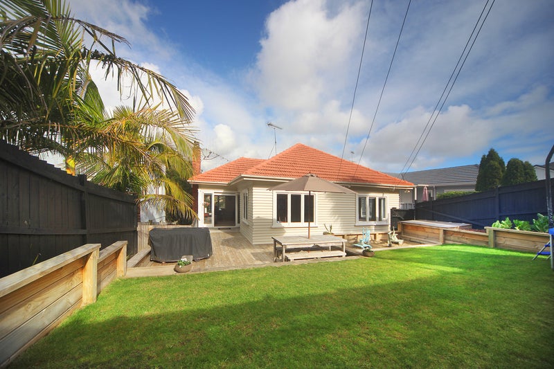 19 Riddell Road, Glendowie, Auckland - Carousel 1