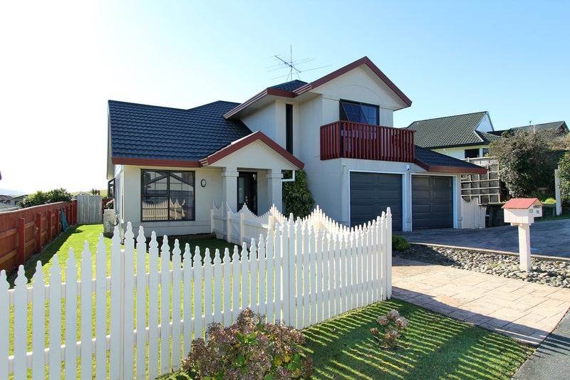 10 Peppertree Lane, Woodridge, Wellington - Carousel 16