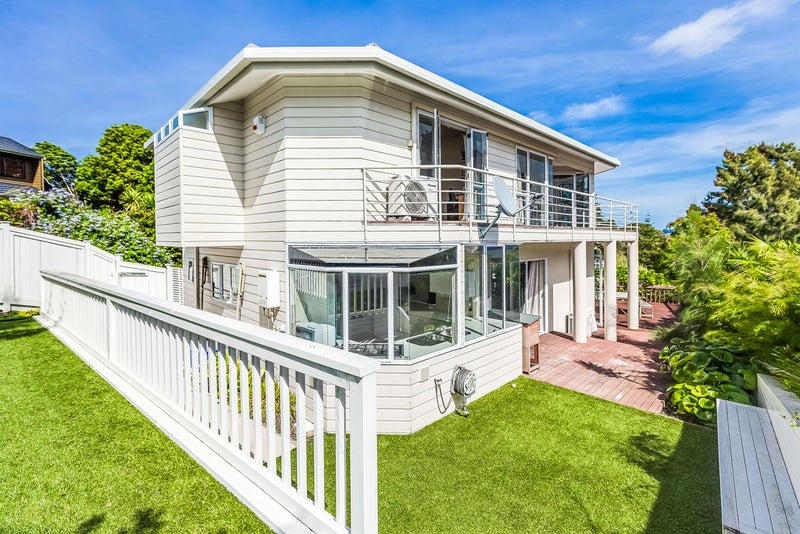 21A Charles Fox Place, Saint Johns, Auckland - Carousel 1