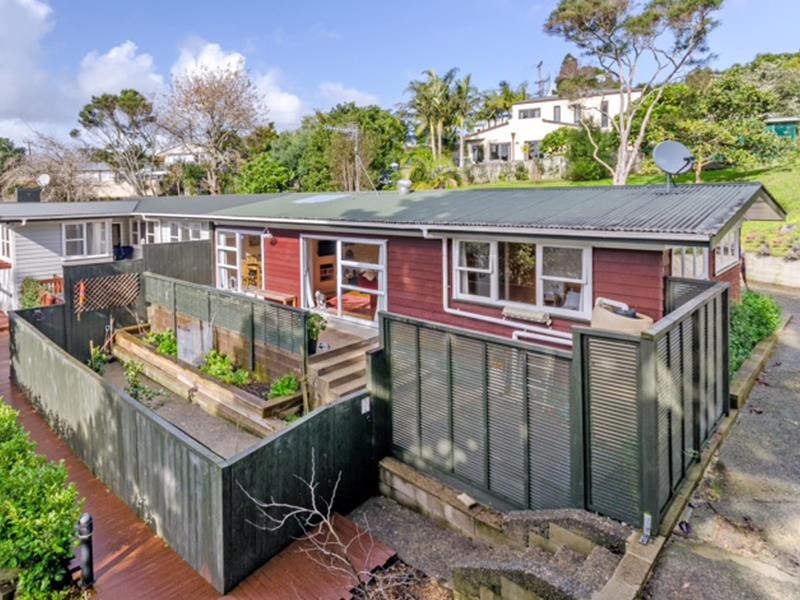 1/16 Pupuke Road, Hillcrest, Auckland - Carousel 9
