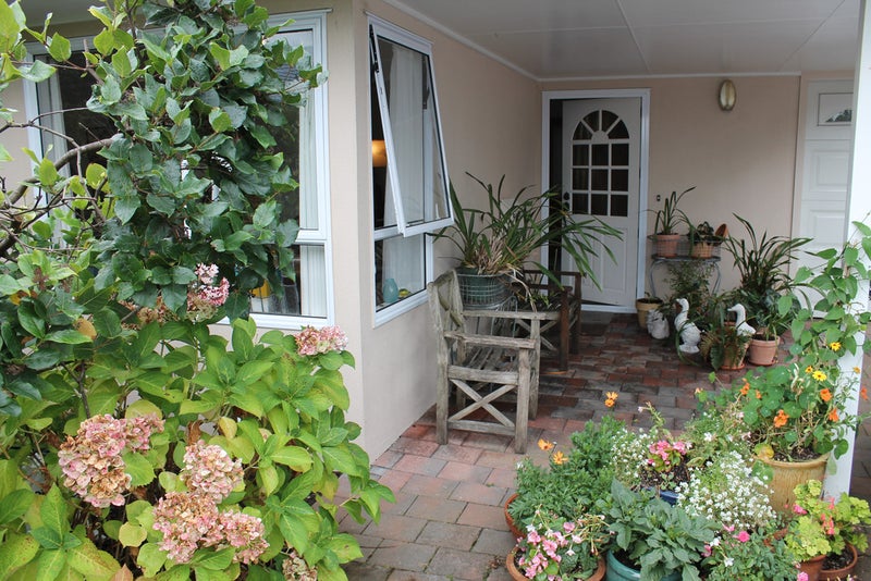 10/10 Gerard Way, Meadowbank, Auckland - Carousel 19