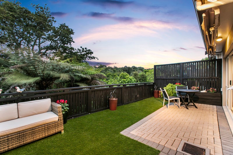 150D Gowing Drive, Meadowbank, Auckland - Carousel 1