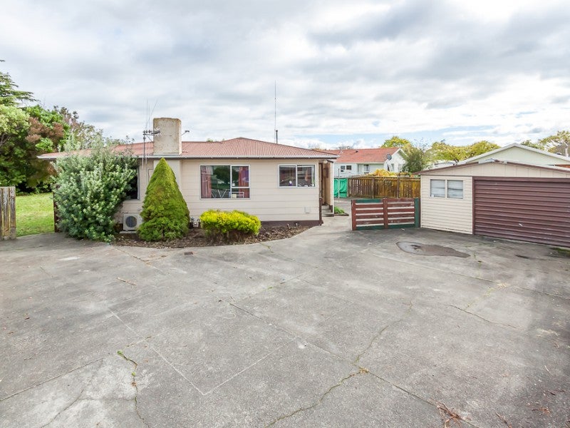 70 Havelock Avenue, Westbrook, Palmerston North - Carousel 1