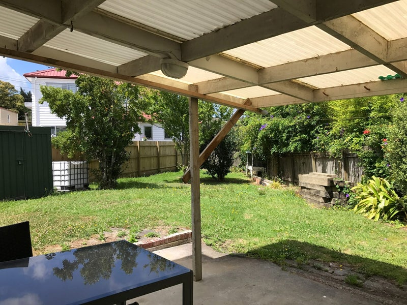 173 View Road, Sunnyvale, Auckland - Carousel 16