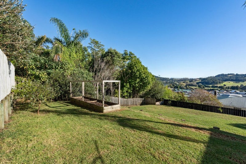 16 Mcinnes Avenue, Kamo, Whangarei - Carousel 28