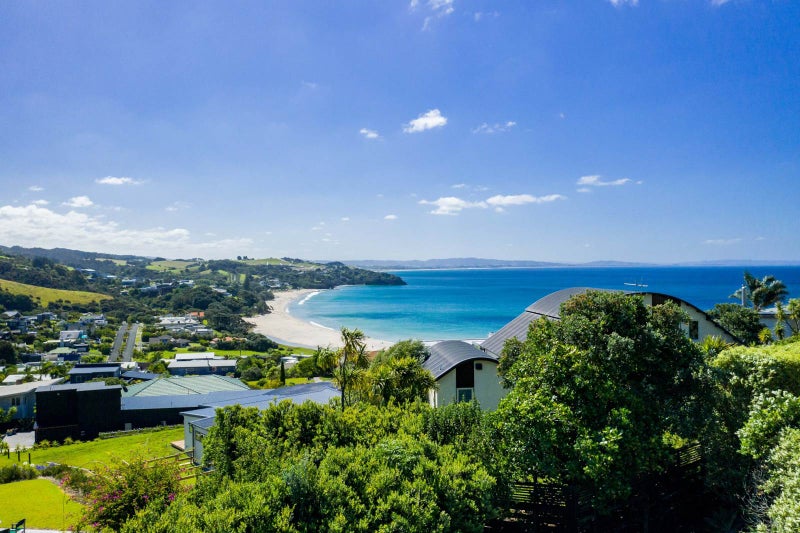 7 Margaret Way, Langs Beach, Waipu - Carousel 1