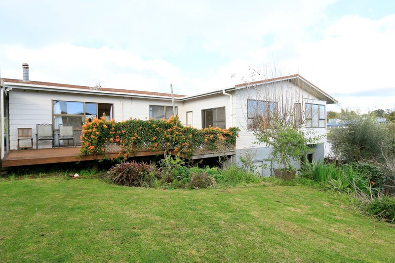 20 Wycherley Drive, Bucklands Beach, Auckland - Carousel 2