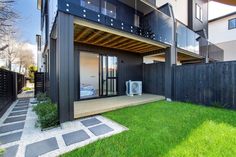 4/13 Arawa Street, New Lynn, Auckland - Carousel 2