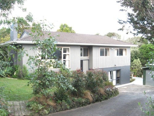 13 Schnapper Rock Road, Greenhithe, Auckland - Carousel 1