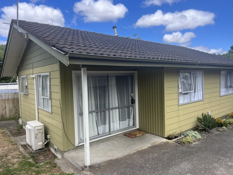 21A Cleveland Street, Bader, Hamilton - Carousel 1