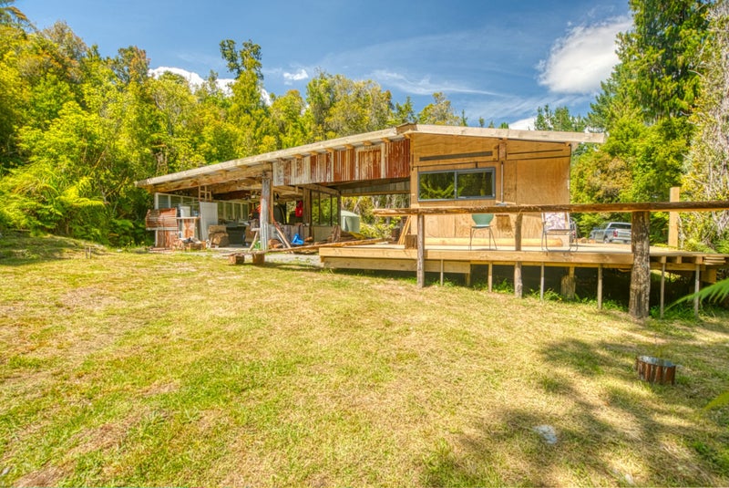 215 Clifton Road, Kaiata, Greymouth - Carousel 1