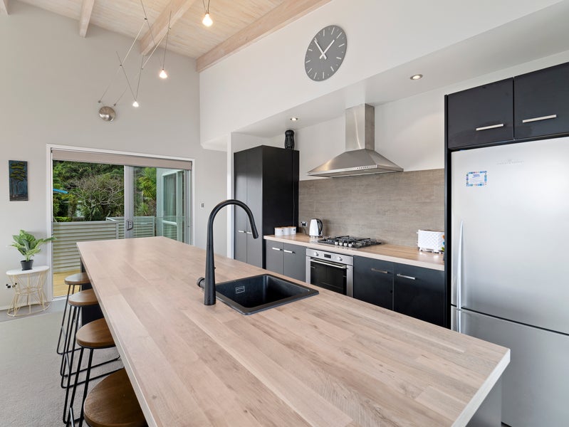 10 Laika Avenue, Warkworth - Carousel 2