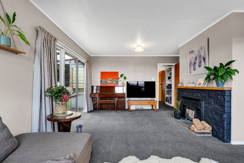 60 Bayly Street, Waitara, Waitara - Carousel 1