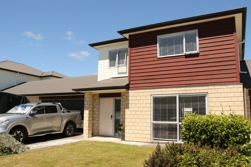 8 Rene Way, Huntington, Hamilton - Carousel 1