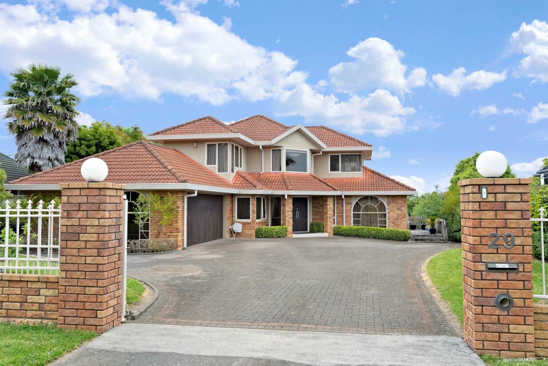 29 Anaheim Boulevard, Shamrock Park, Auckland - Carousel 1