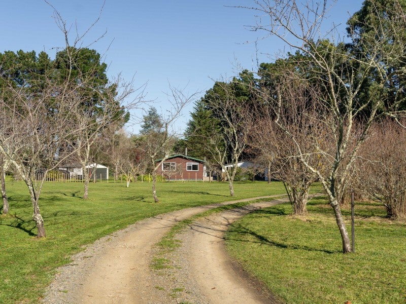 1776 State Highway 2, Tauherenikau, Greytown - Carousel 2